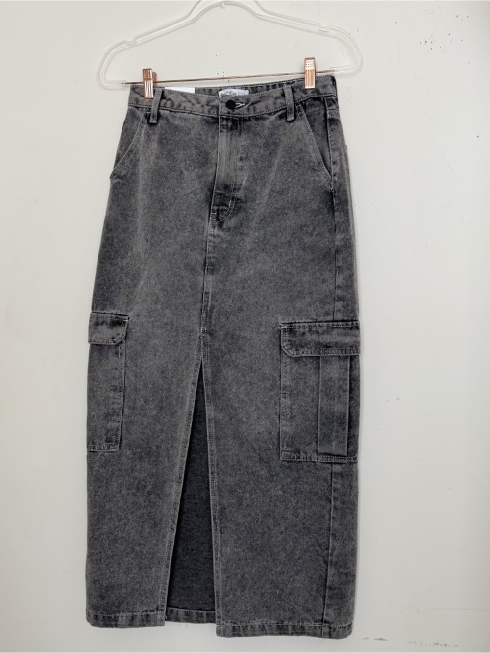 Love fire Gray Acid Wash Cargo Denim Midi Skirt High Rise Utility Style Size 5 - Picture 3 of 12